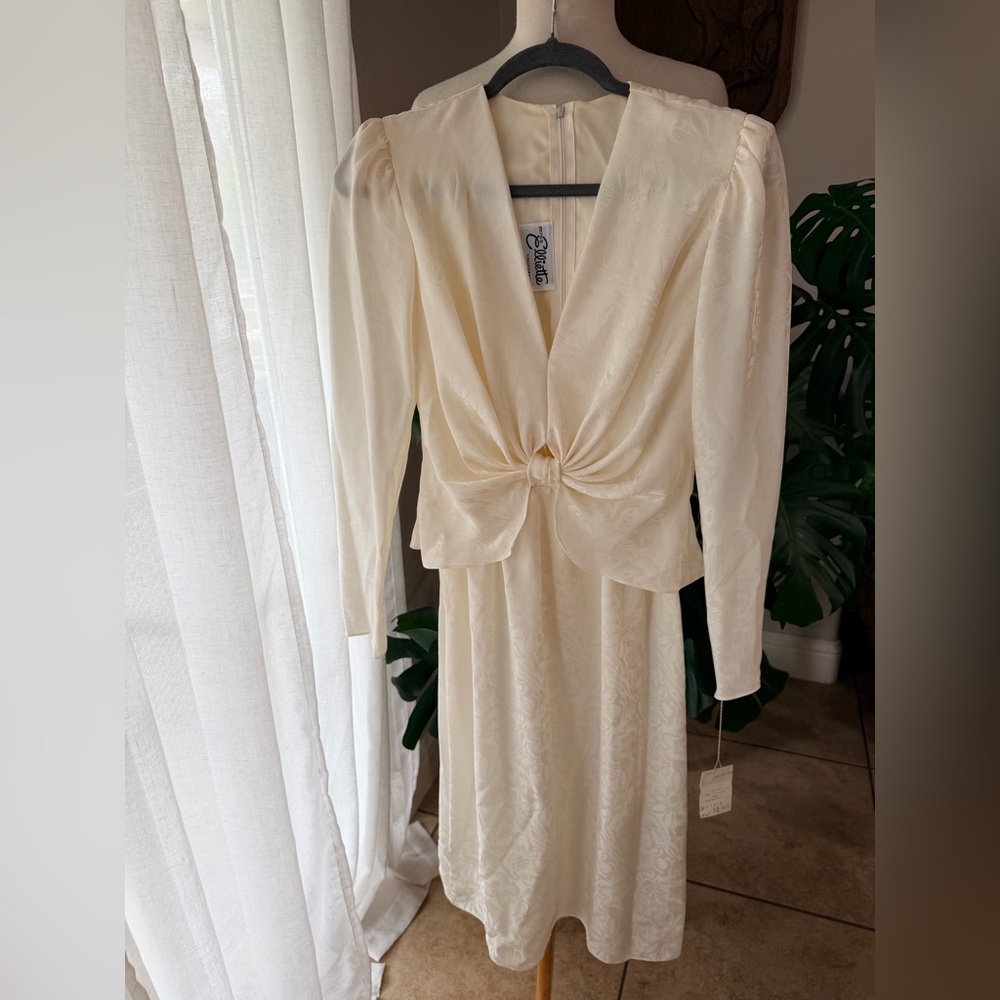 Vintage Miss Elliette Ivory Jacquard Dress | Twist Front | Long Sleeve | Size 10